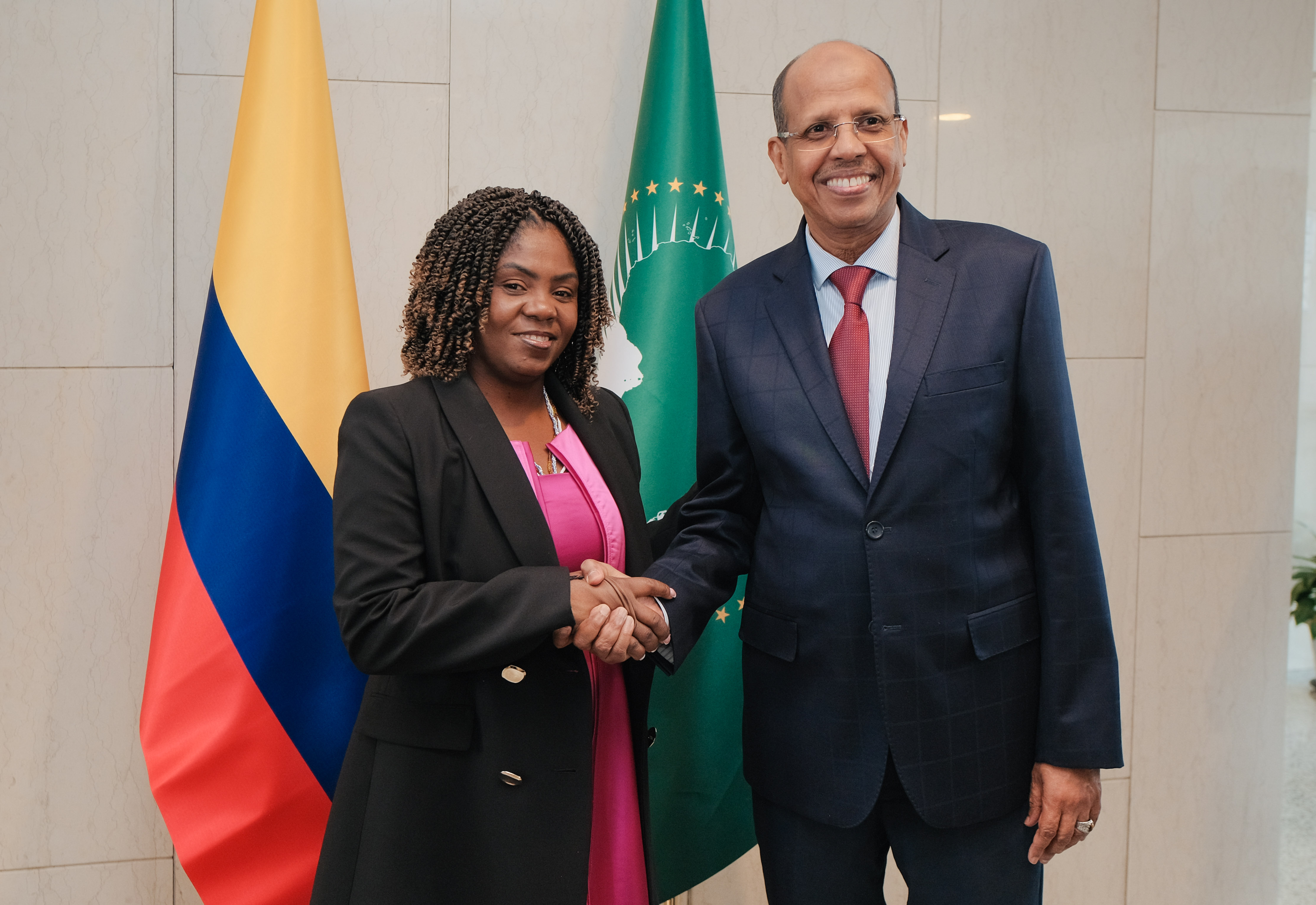 Vicepresidenta de Colombia, Francia Elena Márquez Mina, se reunió con el Presidente de la Comisión de la Unión Africana, Mahamoud Ali Youssouf